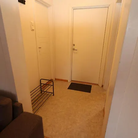 Close To Center, 900 M, 2 Bedrooms, 1st Floor * Tromso
