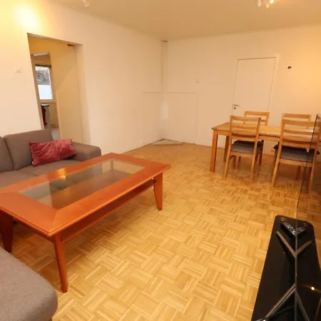 Close To Center, 900 M, 2 Bedrooms, 1st Floor * Tromso