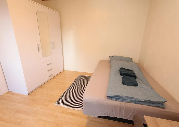 Close To Center, 900 M, 2 Bedrooms, 1st Floor